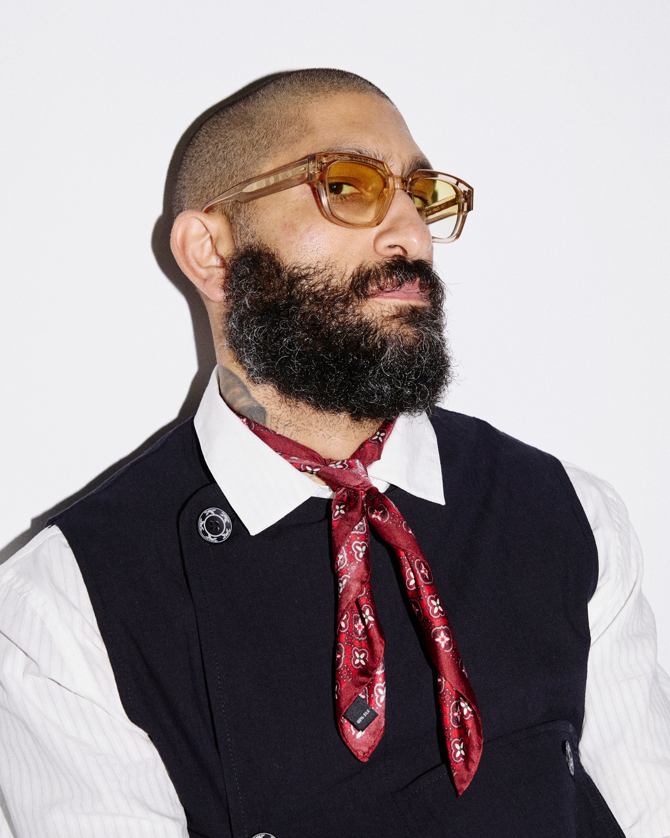 シルク幾何学模様ネッカチーフ - ウェナッチー | グッドフォーチュン