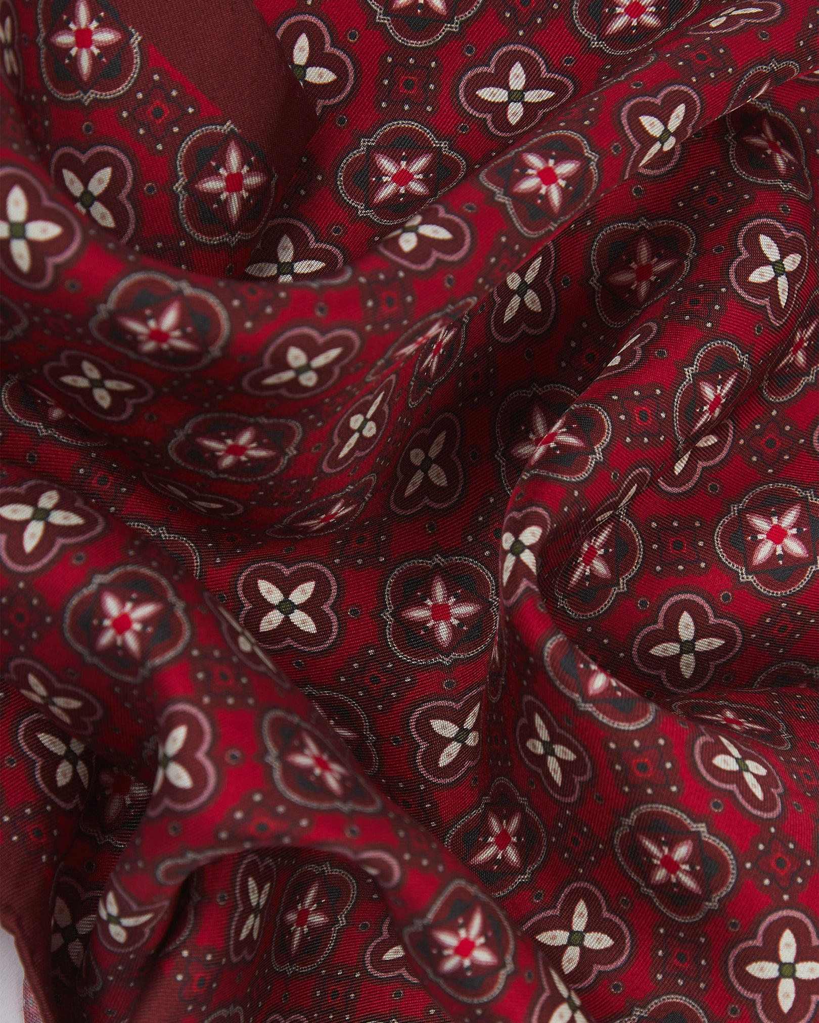 メンズシルクポケットチーフ - ウェナッチー | Good Fortune