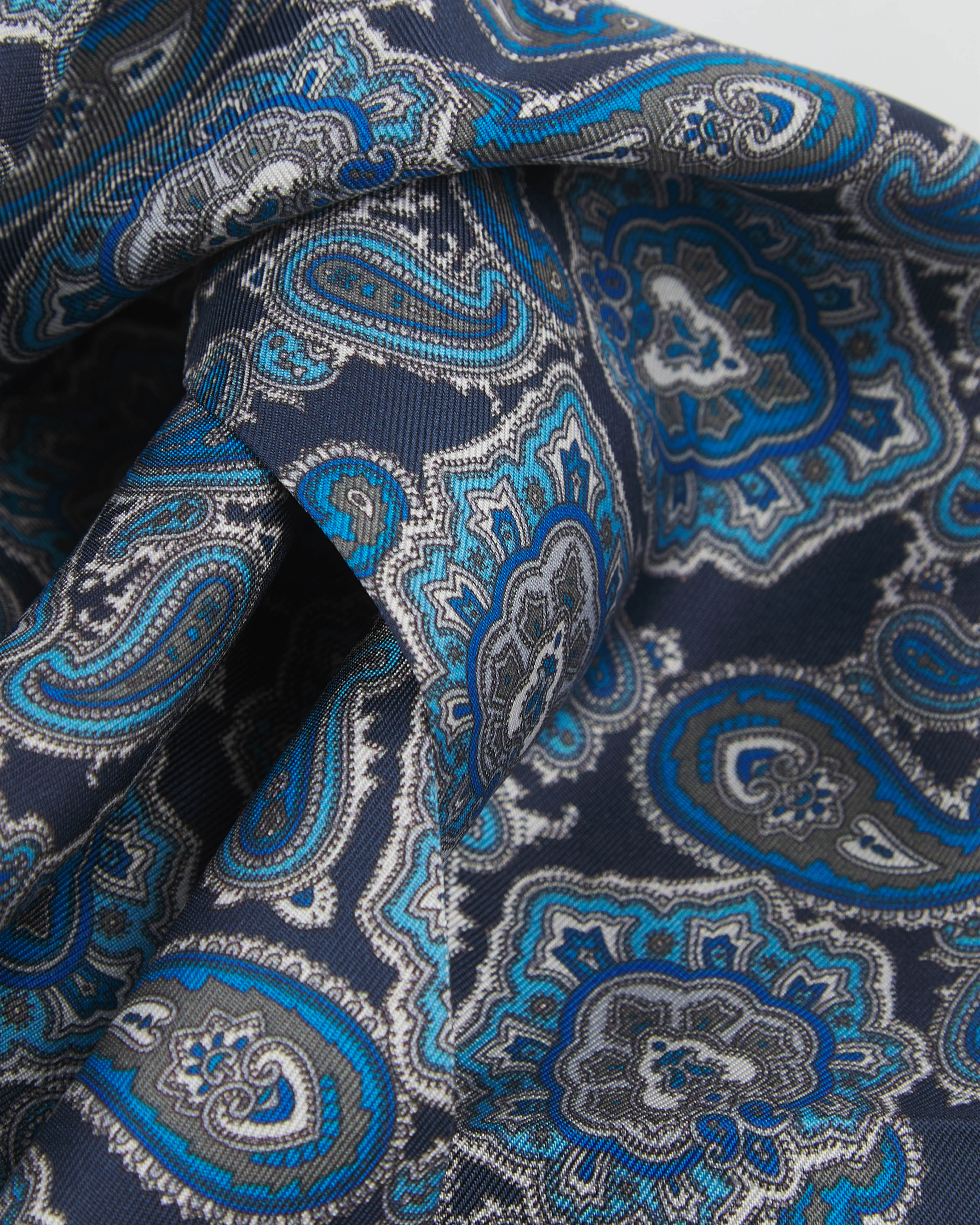 Men's Silk Aviator Scarf in Paisley - The Dezon Aviator