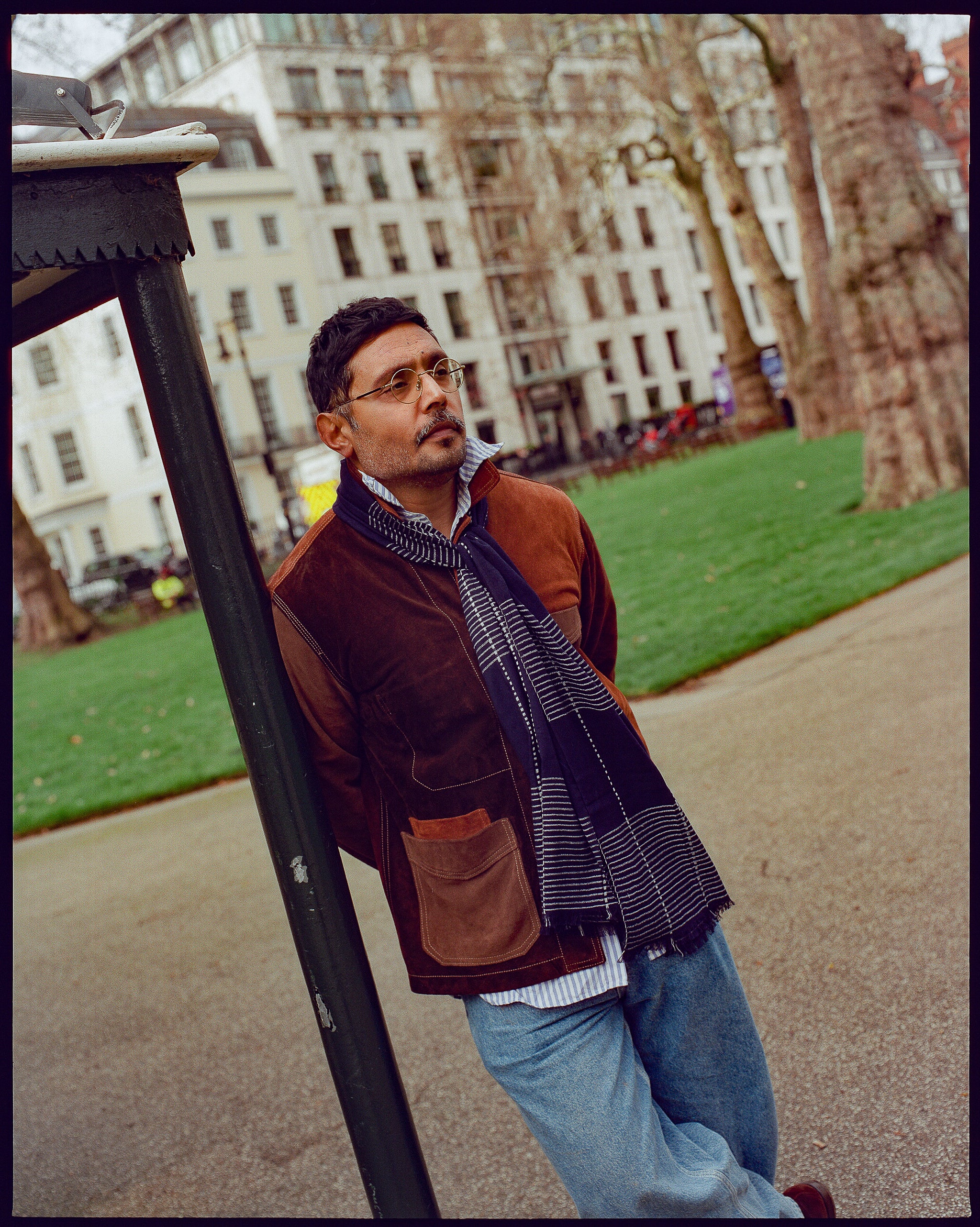 Cotton Scarf in Navy & White - The Peake