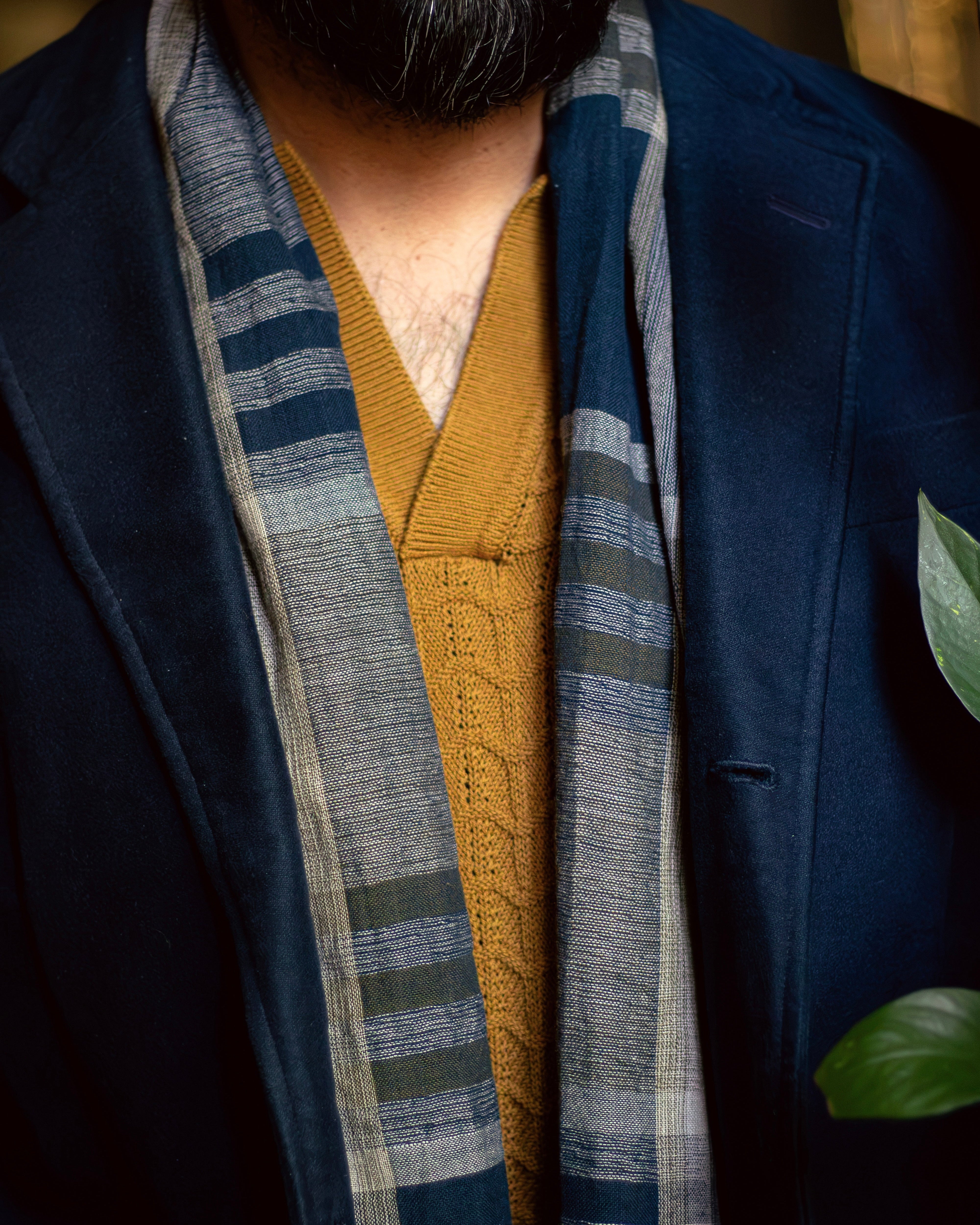 Baumwollschal in Marineblau & Oliv – Der Norgay
