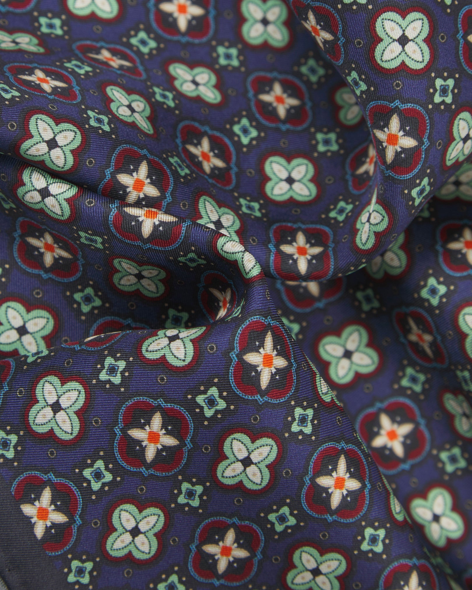 Men's Silk Pocket Square - Wenatchee | Gardenia