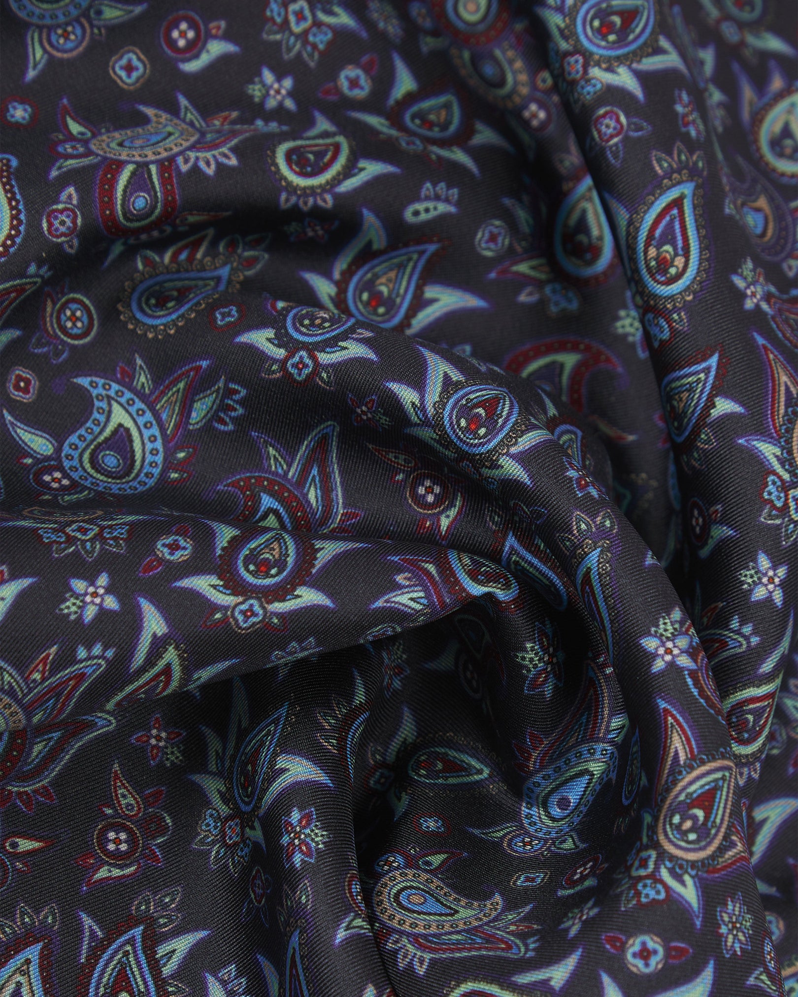 Men's Wool-Backed Silk Dress Scarf - Buttermere | Gardenia