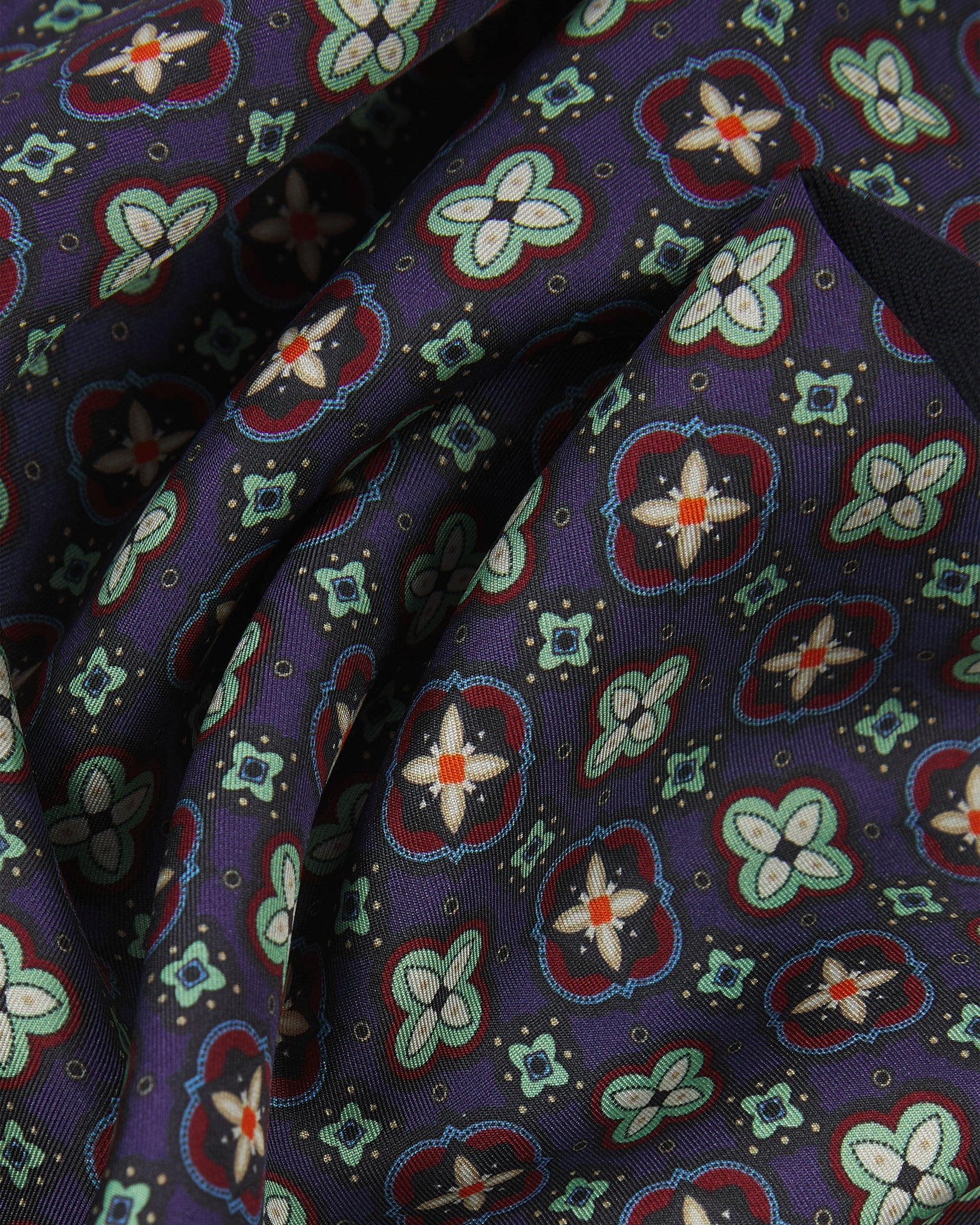 Men's Wool-Backed Silk Dress Scarf - Wenatchee | Gardenia