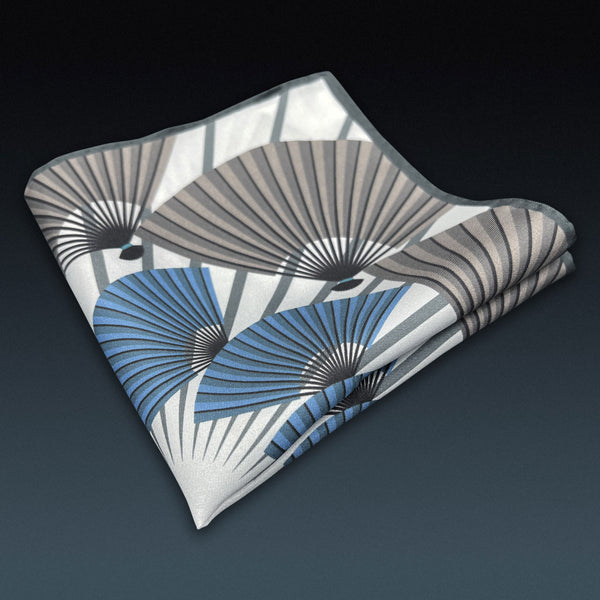 Folded 'Fan' pocket square in pure silk.